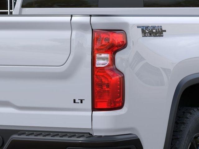Chevrolet Silverado 2500HD LT Crew Cab Long Box 4WD 2026