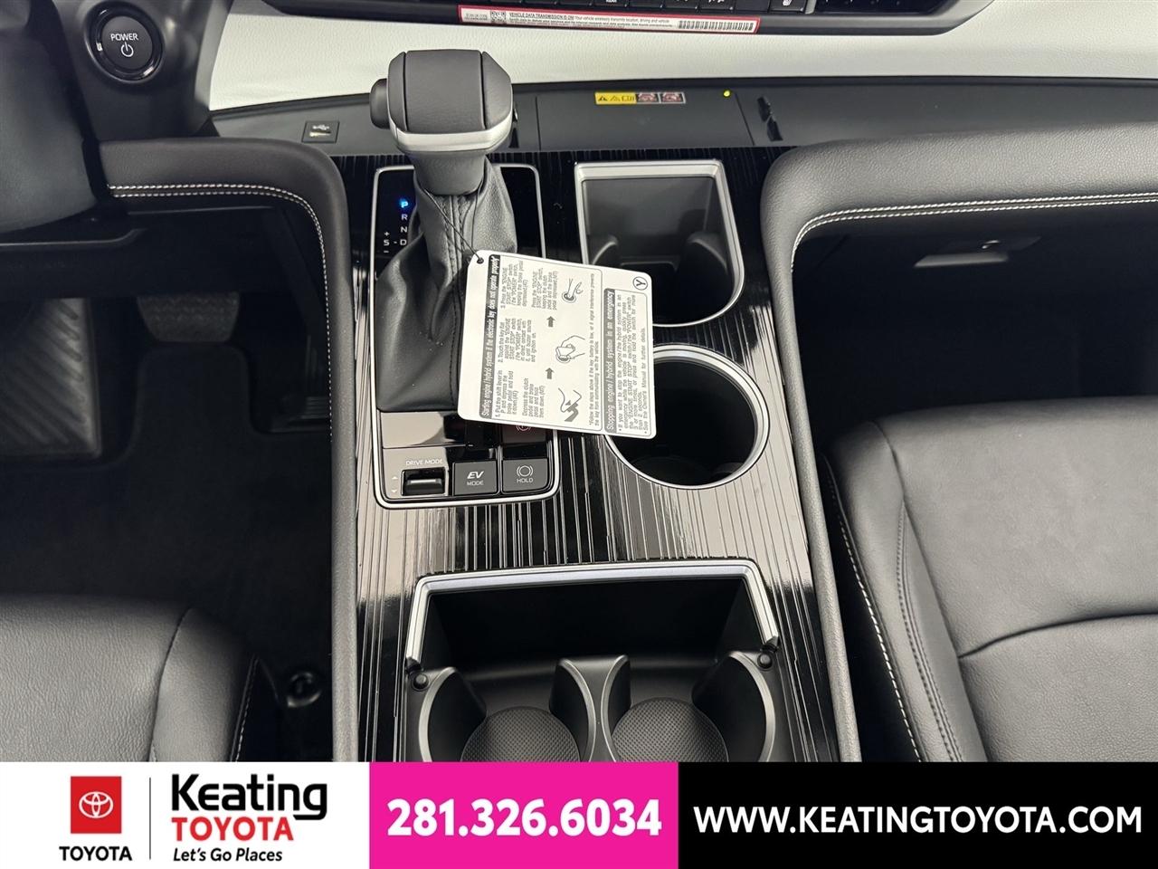 Toyota Sienna XSE 7-Passenger 2026