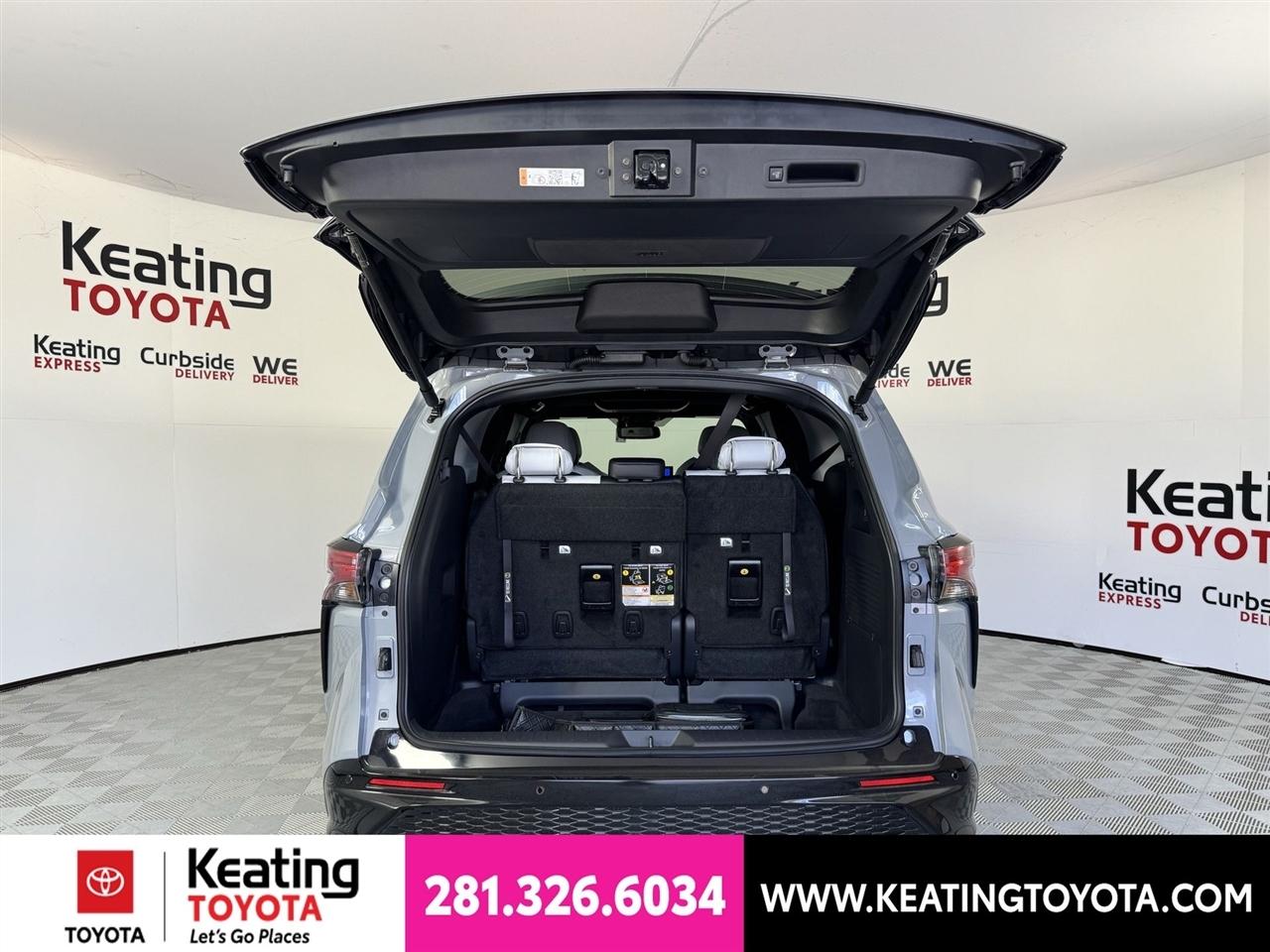 Toyota Sienna XSE 7-Passenger 2026