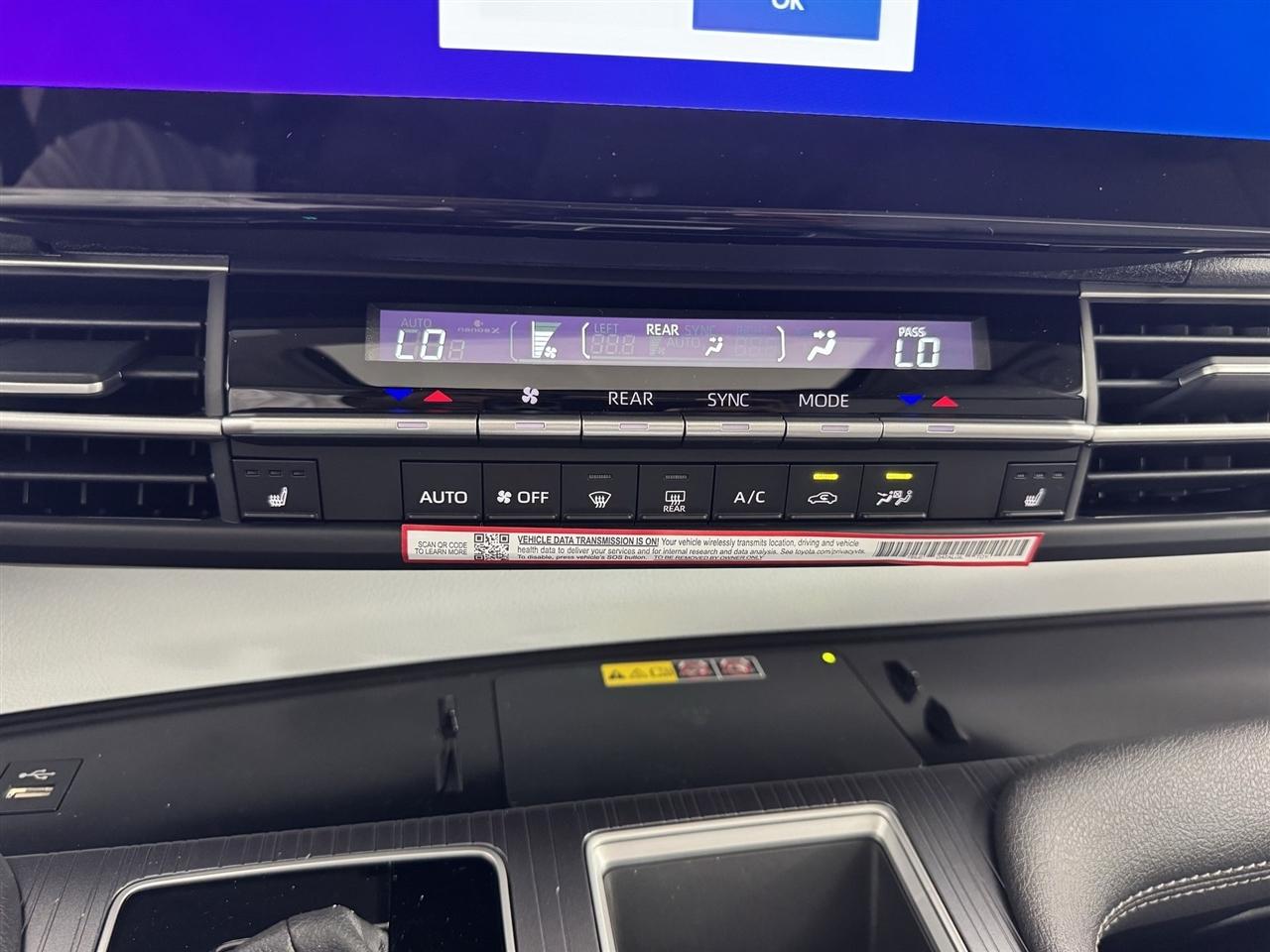 Toyota Sienna XLE 7-Passenger 2026