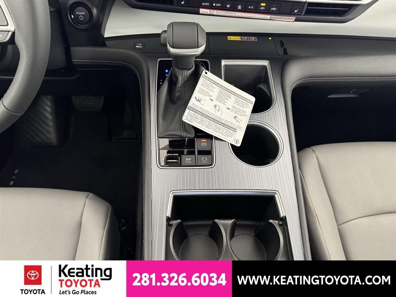Toyota Sienna XLE 7-Passenger 2026