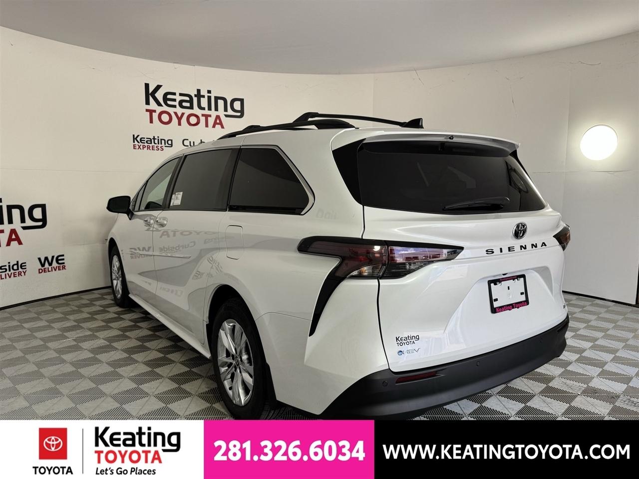 Toyota Sienna XLE 7-Passenger 2026