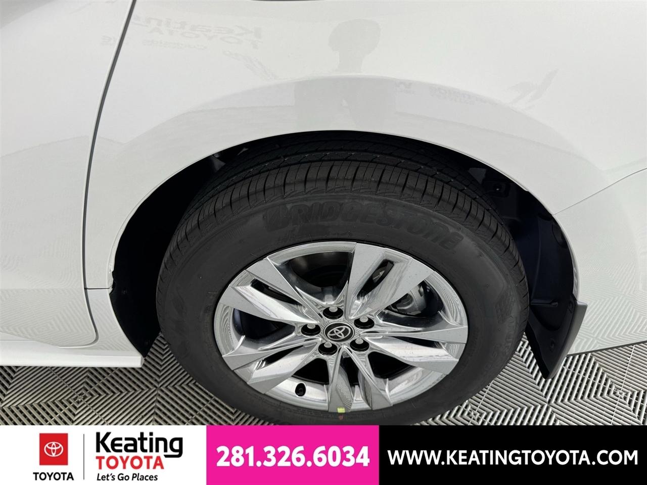 Toyota Sienna XLE 7-Passenger 2026