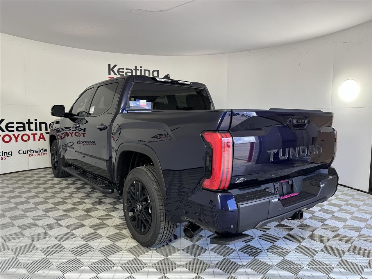 Toyota Tundra Limited CrewMax 2WD 2026