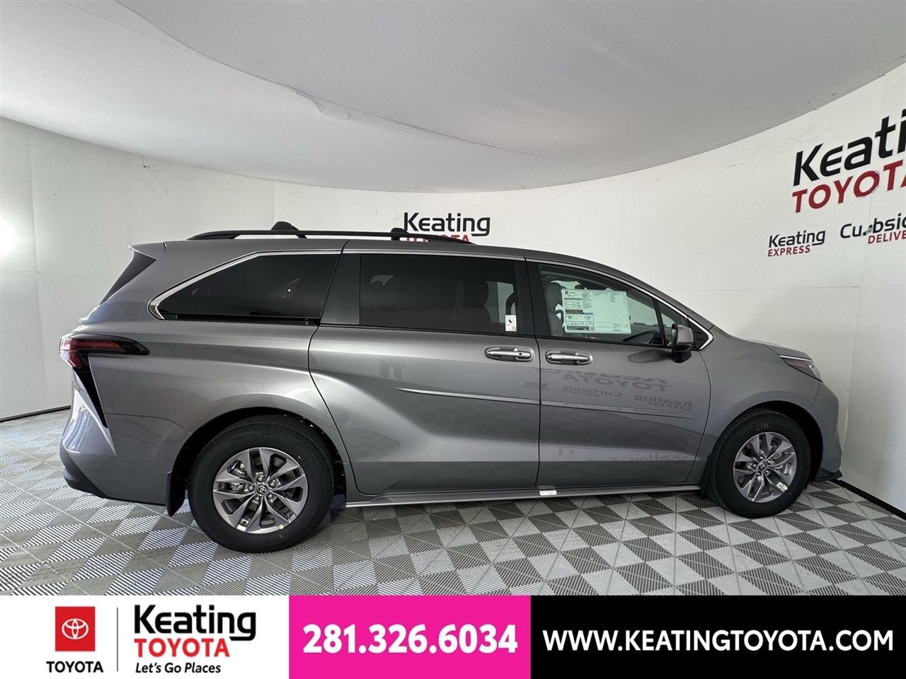 Toyota Sienna XLE 7-Passenger 2026