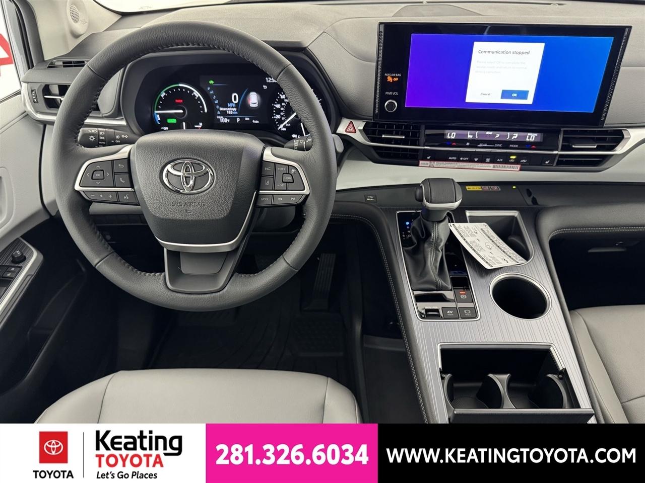 Toyota Sienna XLE 7-Passenger 2026