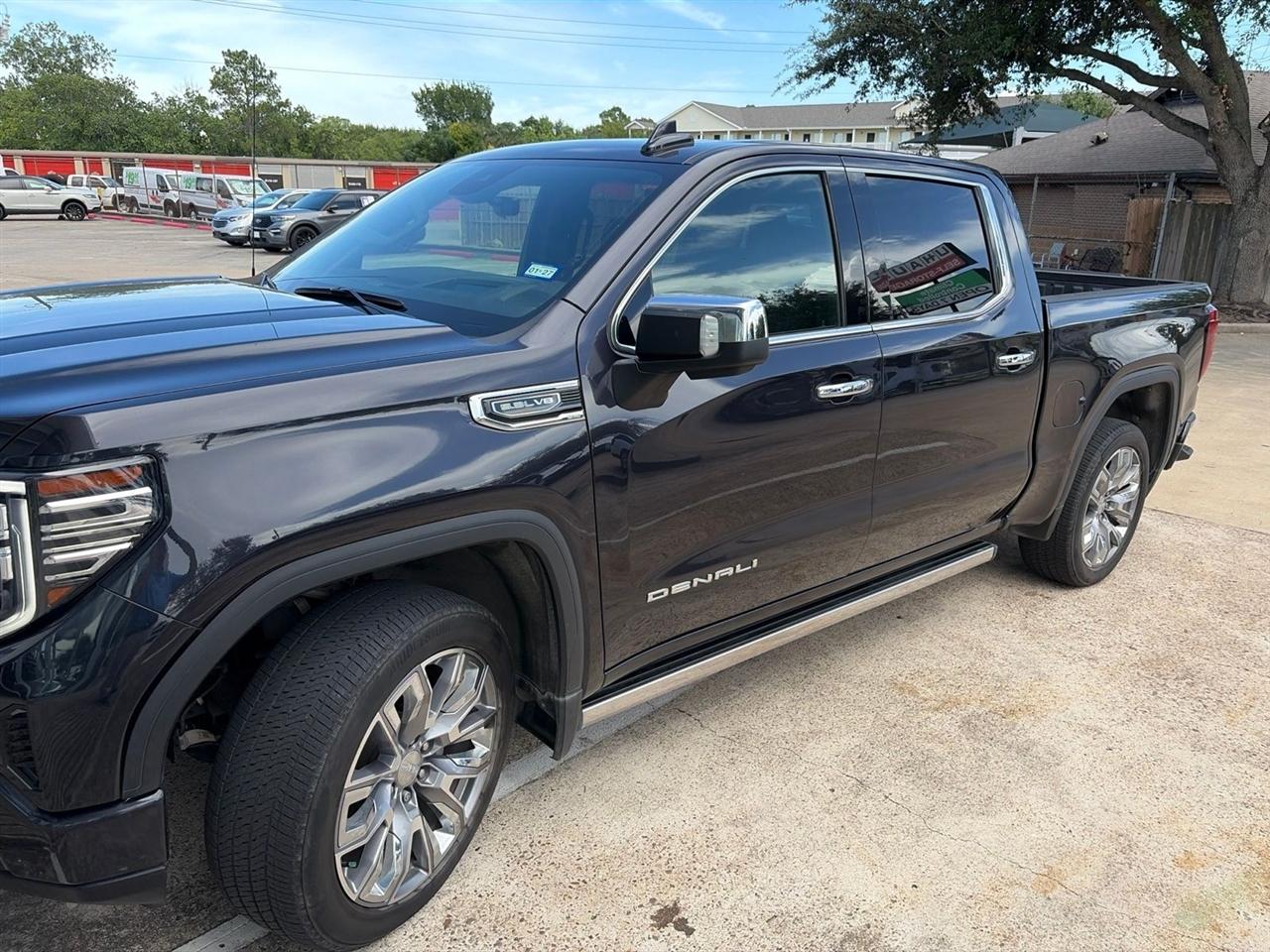 GMC Sierra 1500 Denali Crew Cab Short Box 4WD 2022