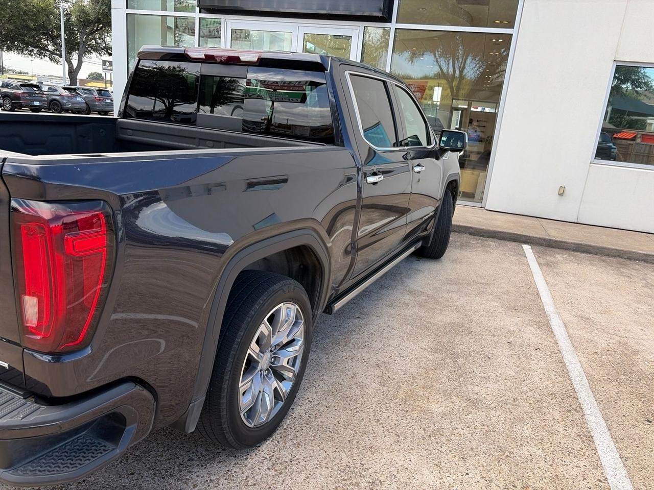 GMC Sierra 1500 Denali Crew Cab Short Box 4WD 2022