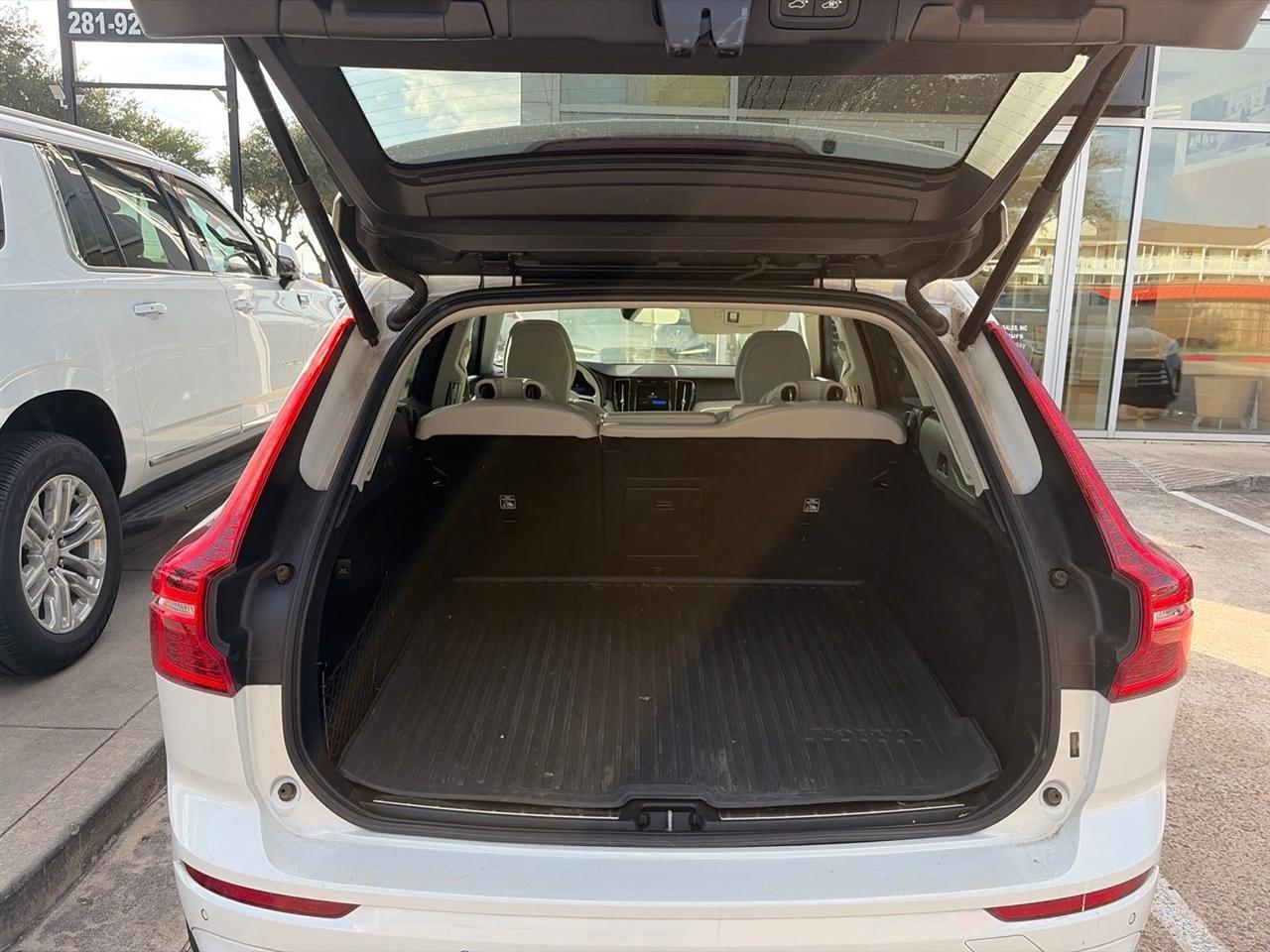 Volvo XC60 B5 Ultimate Dark AWD 2023