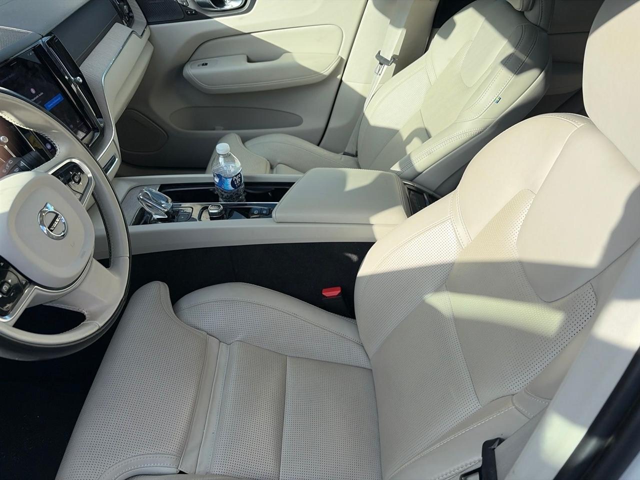 Volvo XC60 B5 Ultimate Dark AWD 2023