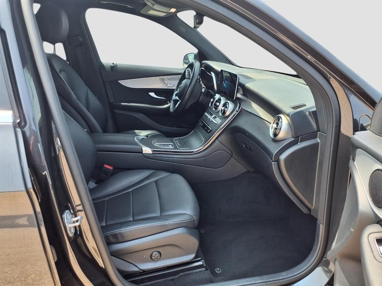 Mercedes-Benz GLC-Class GLC300 2021