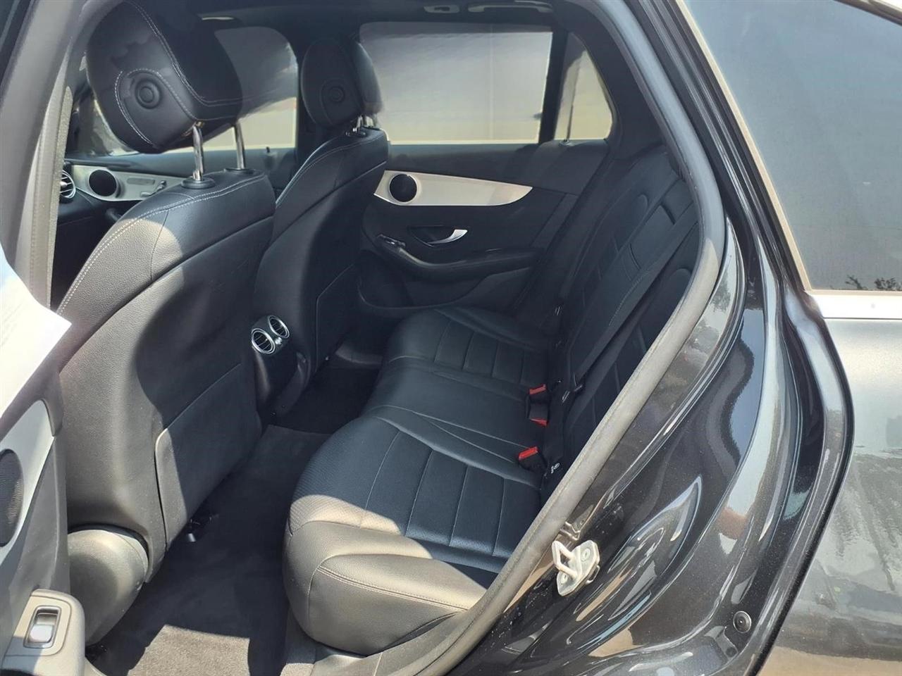 Mercedes-Benz GLC-Class GLC300 2021