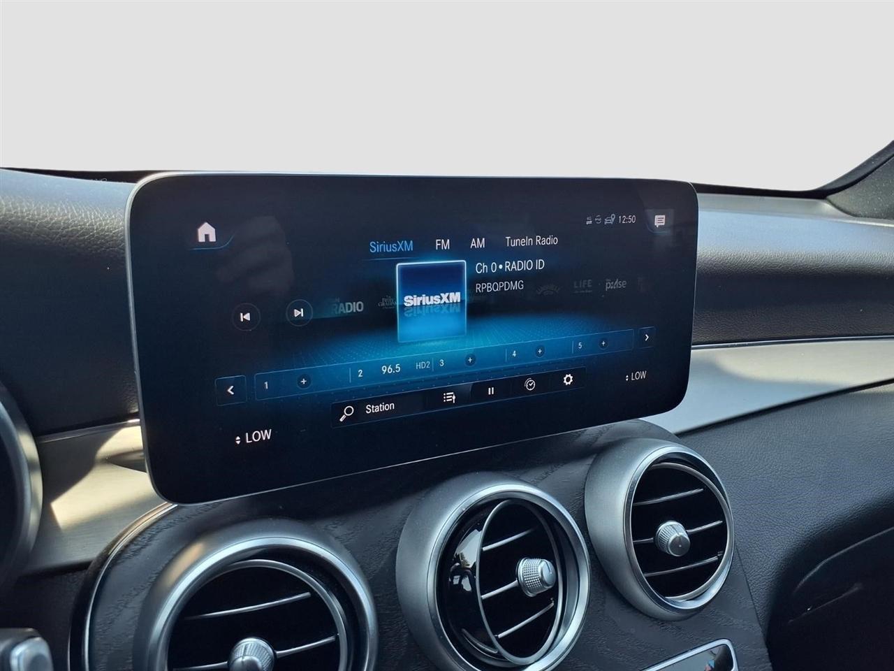 Mercedes-Benz GLC-Class GLC300 2021