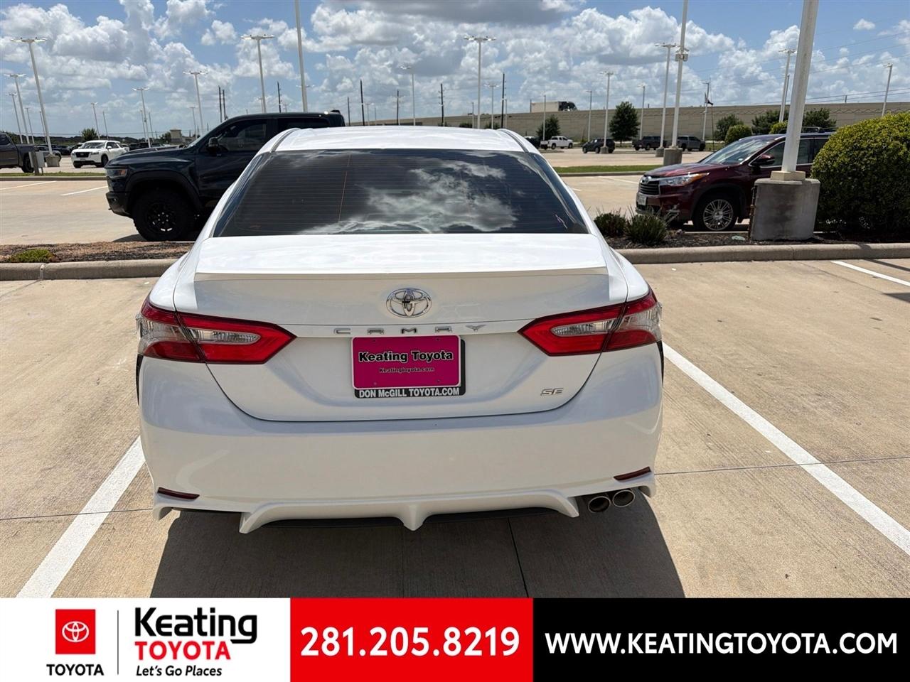 Toyota Camry SE 2019
