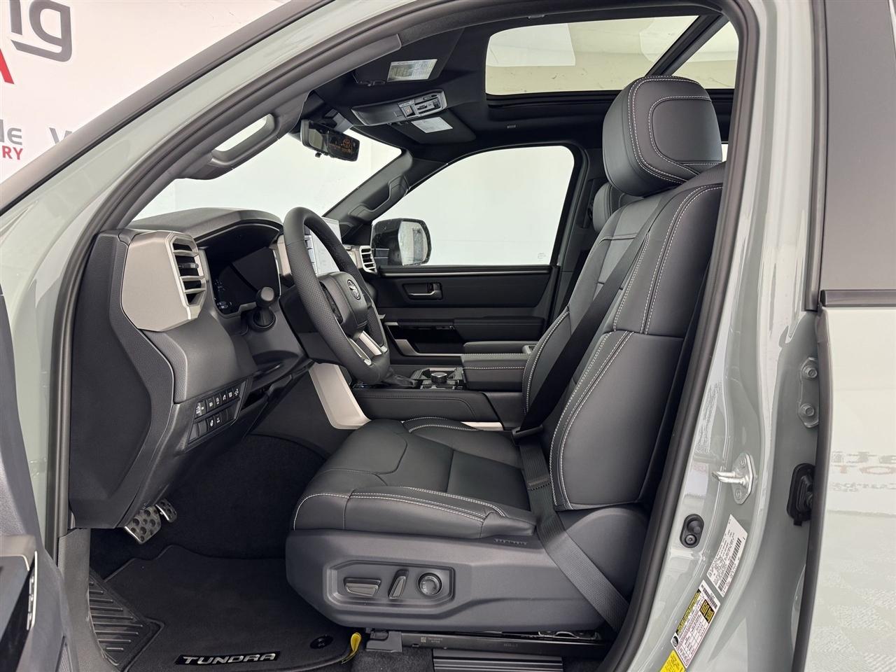 Toyota Tundra Limited CrewMax 4WD 2026