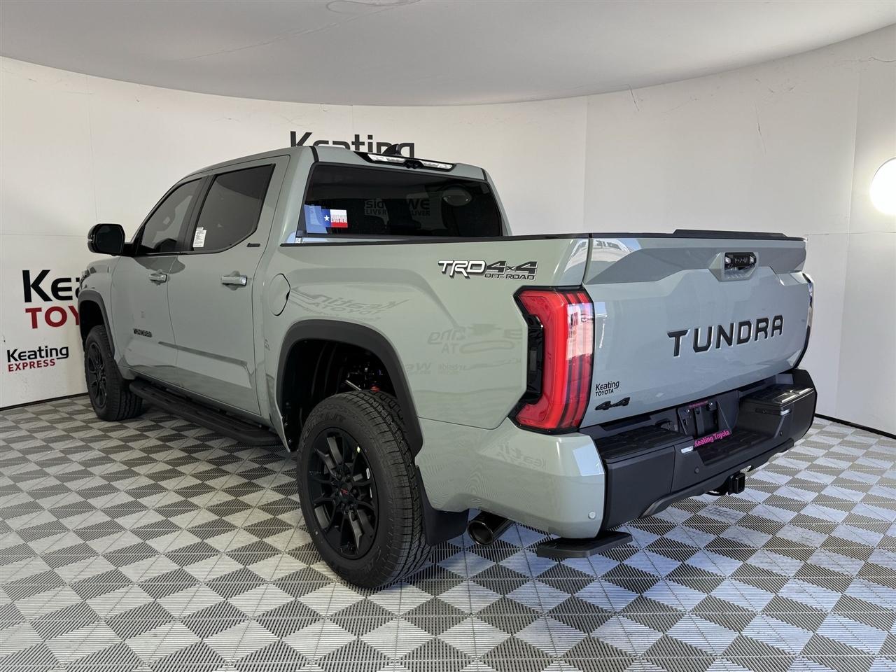 Toyota Tundra Limited CrewMax 4WD 2026