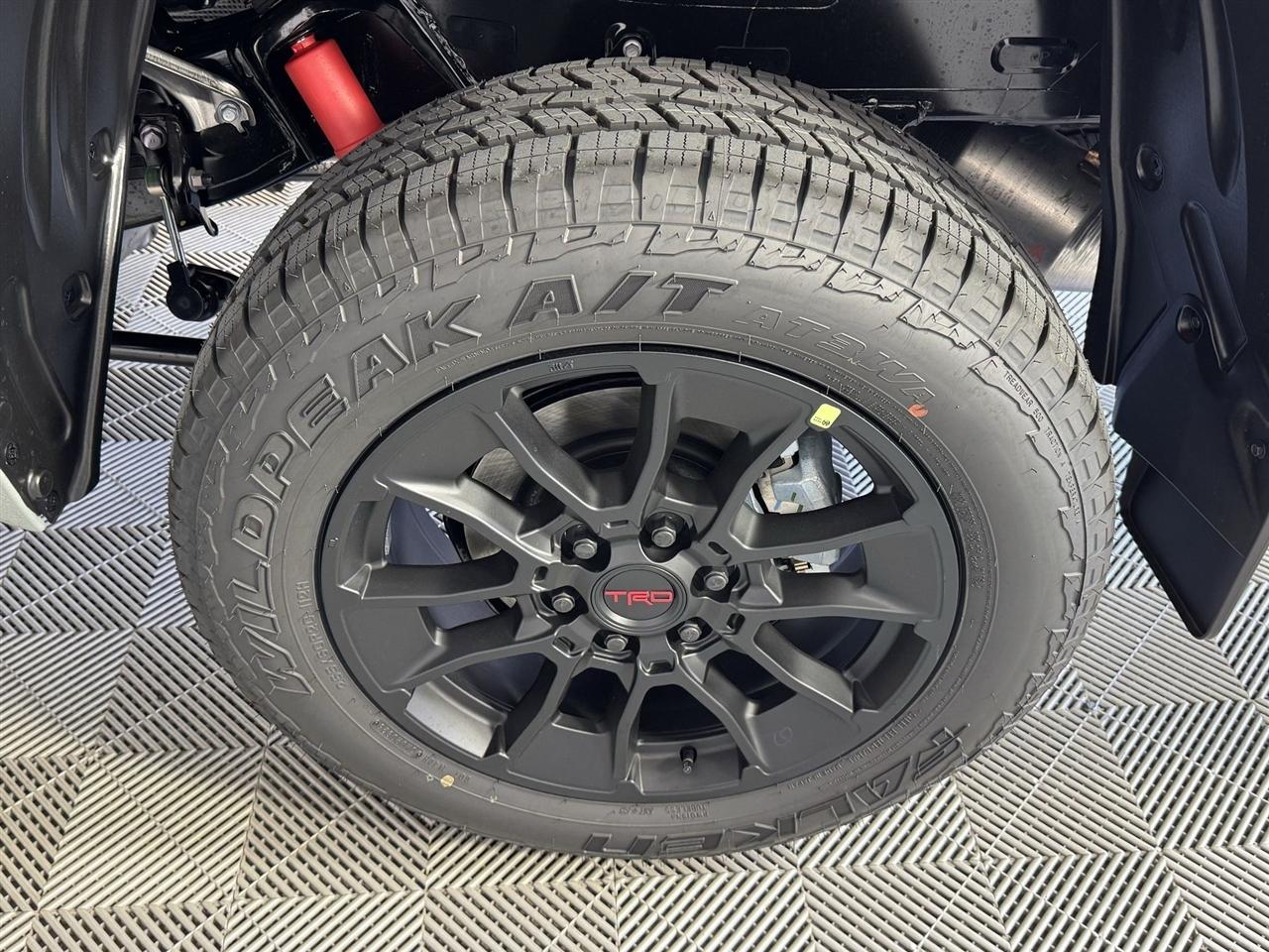Toyota Tundra Limited CrewMax 4WD 2026