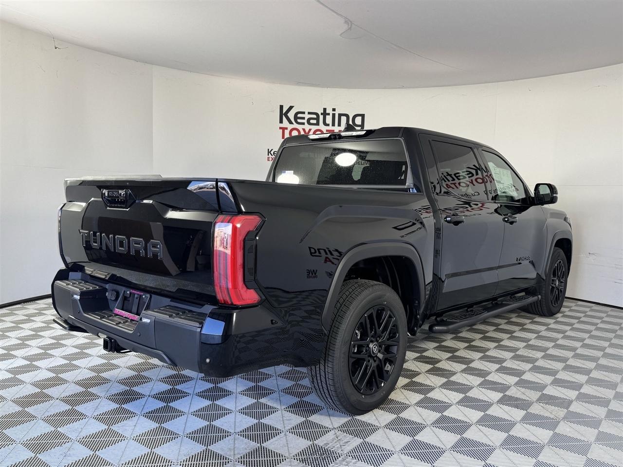 Toyota Tundra Limited CrewMax 2WD 2026
