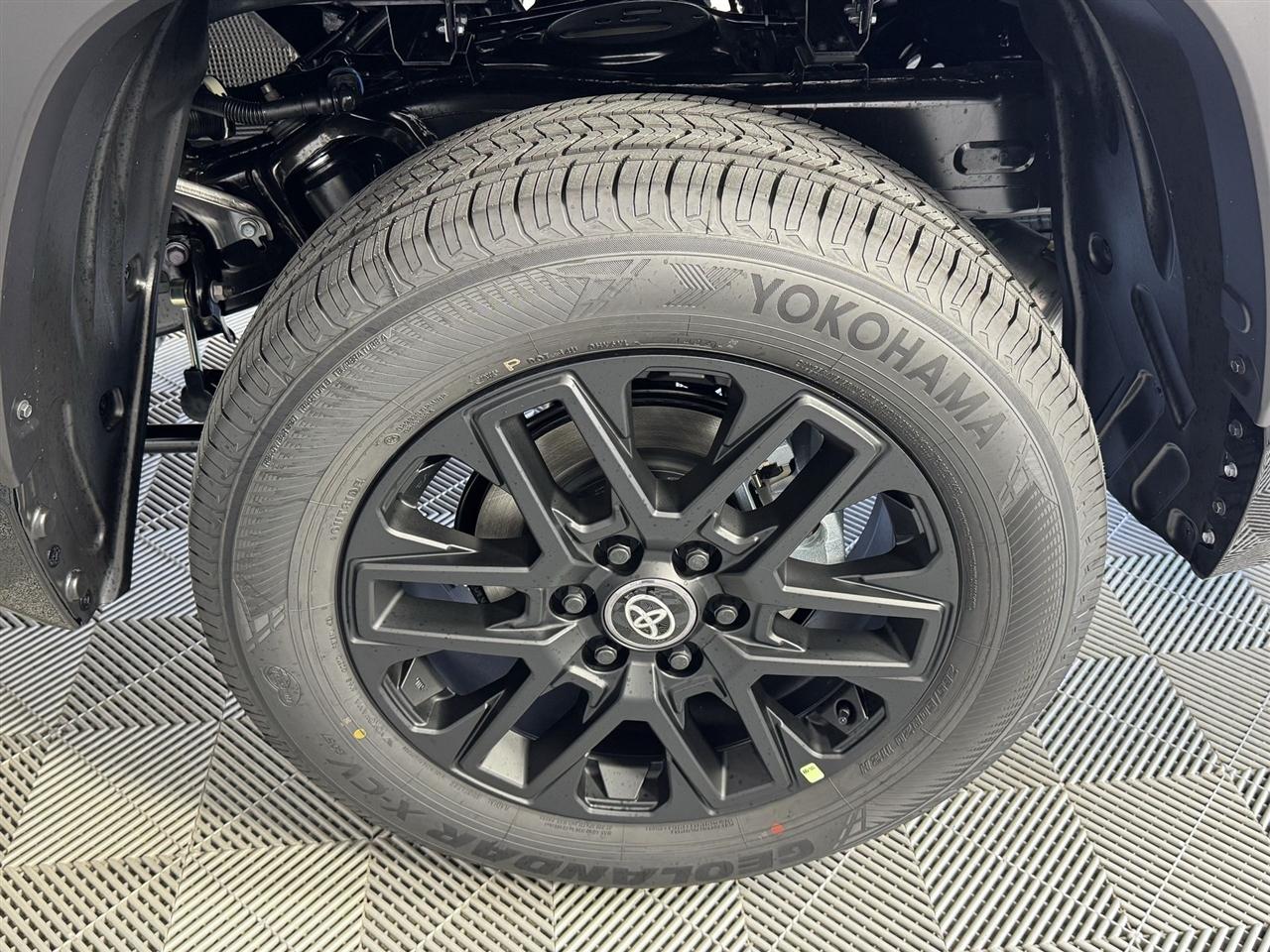 Toyota Tundra Limited CrewMax 2WD 2026