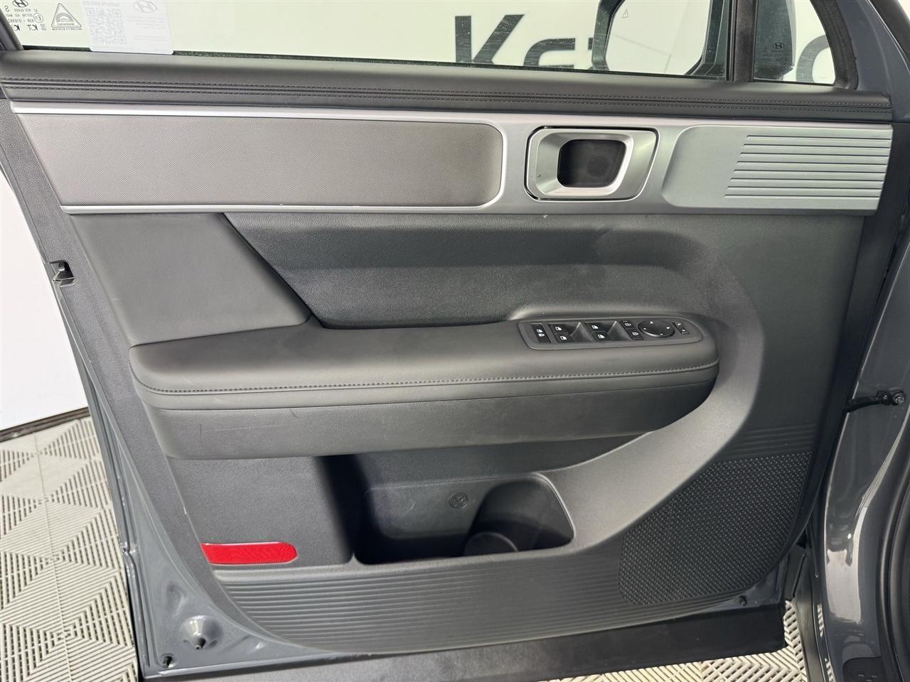Hyundai Santa Fe SEL AWD 2026