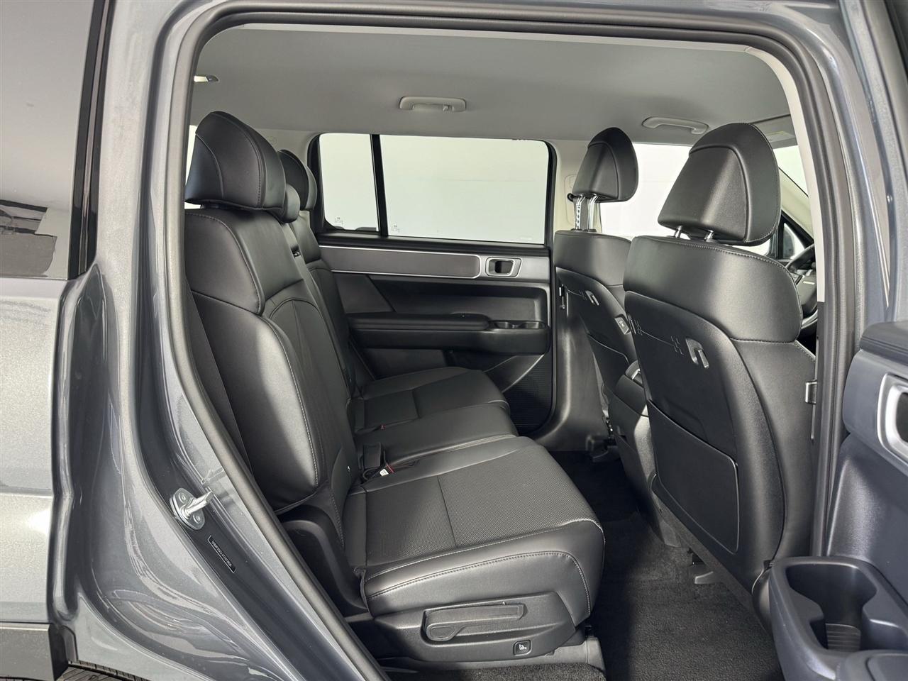 Hyundai Santa Fe SEL AWD 2026