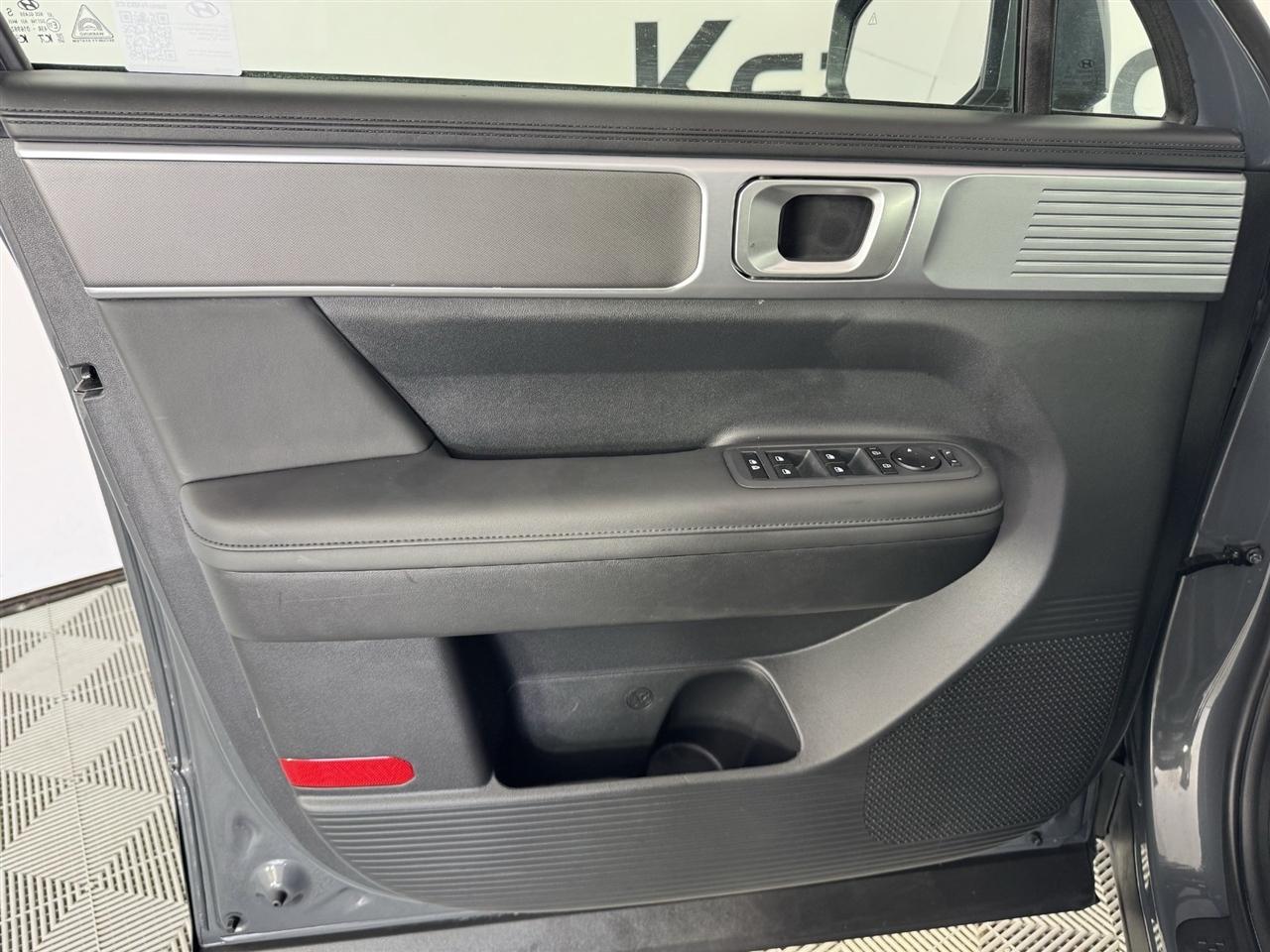 Hyundai Santa Fe SEL AWD 2026