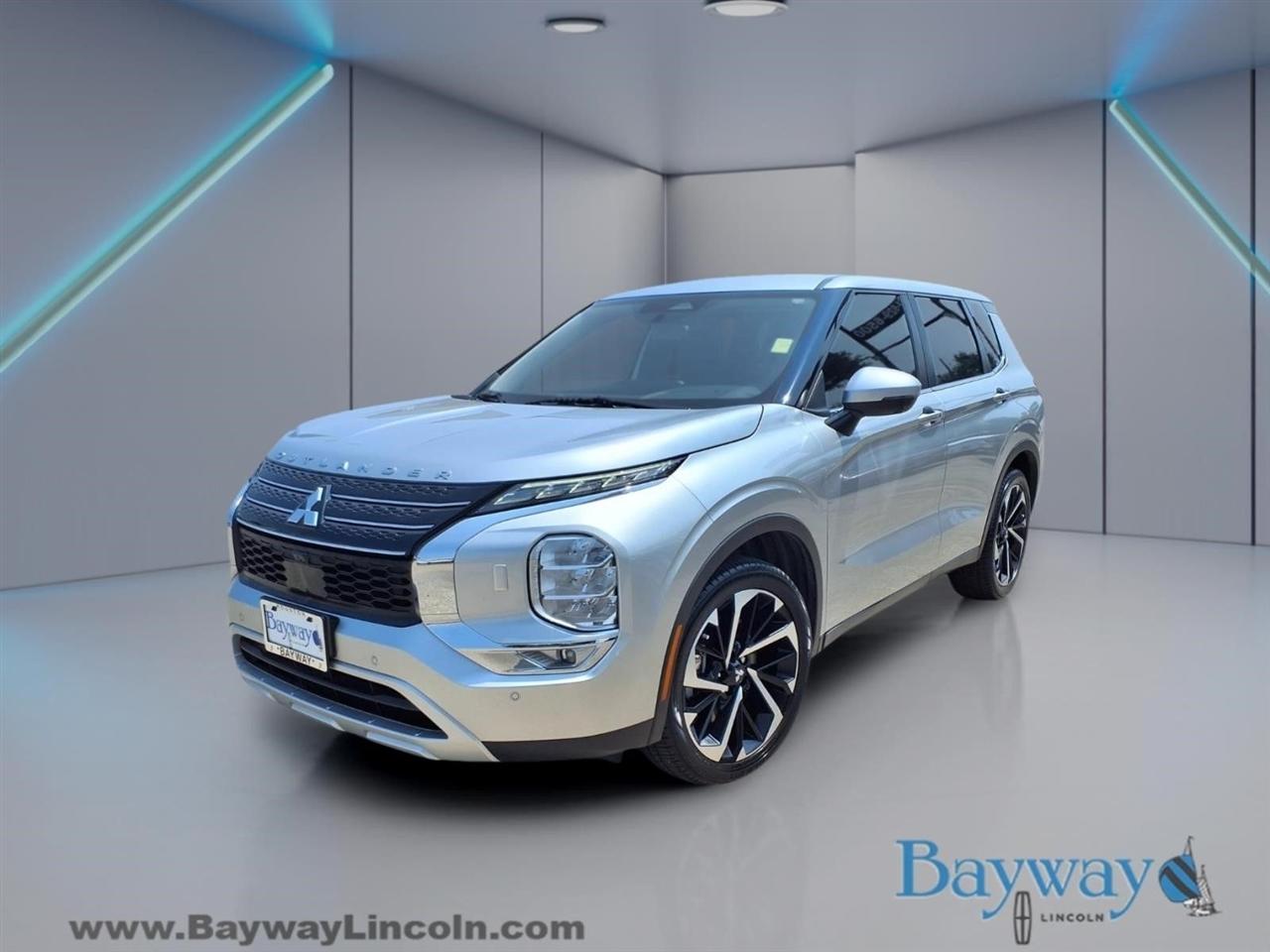 Mitsubishi Outlander SE 4WD 2022