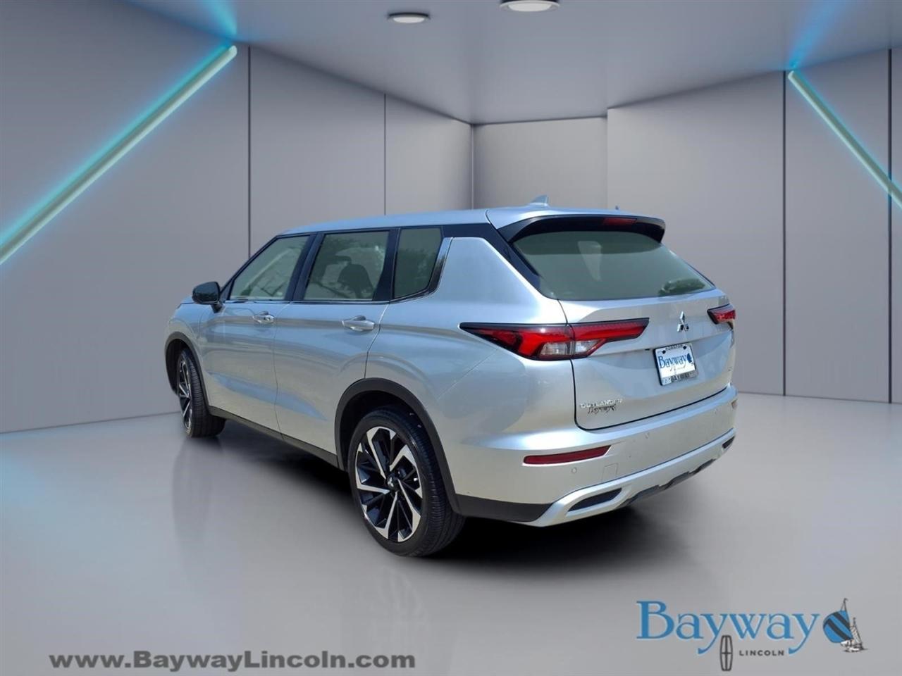 Mitsubishi Outlander SE 4WD 2022