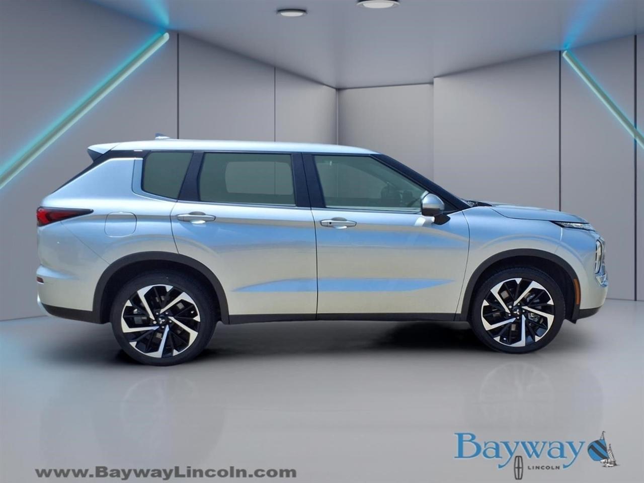 Mitsubishi Outlander SE 4WD 2022