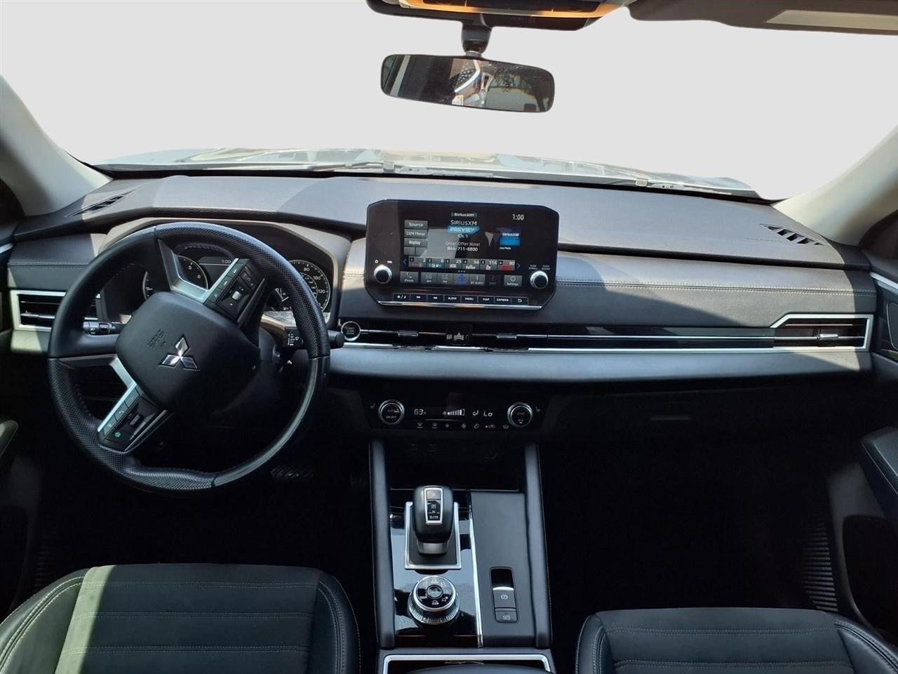 Mitsubishi Outlander SE 4WD 2022