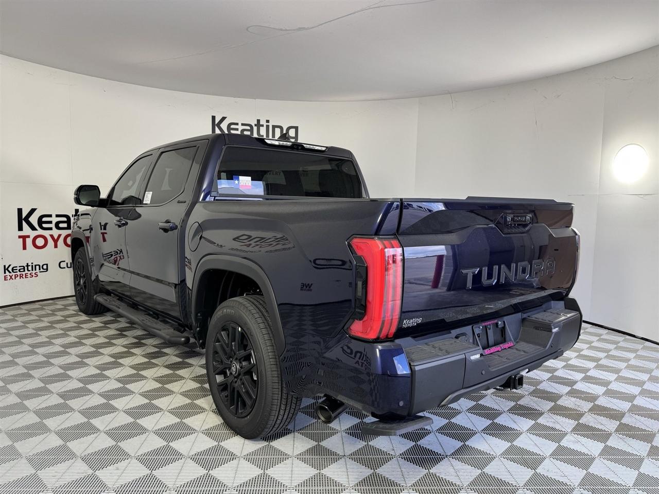 Toyota Tundra Limited CrewMax 2WD 2026