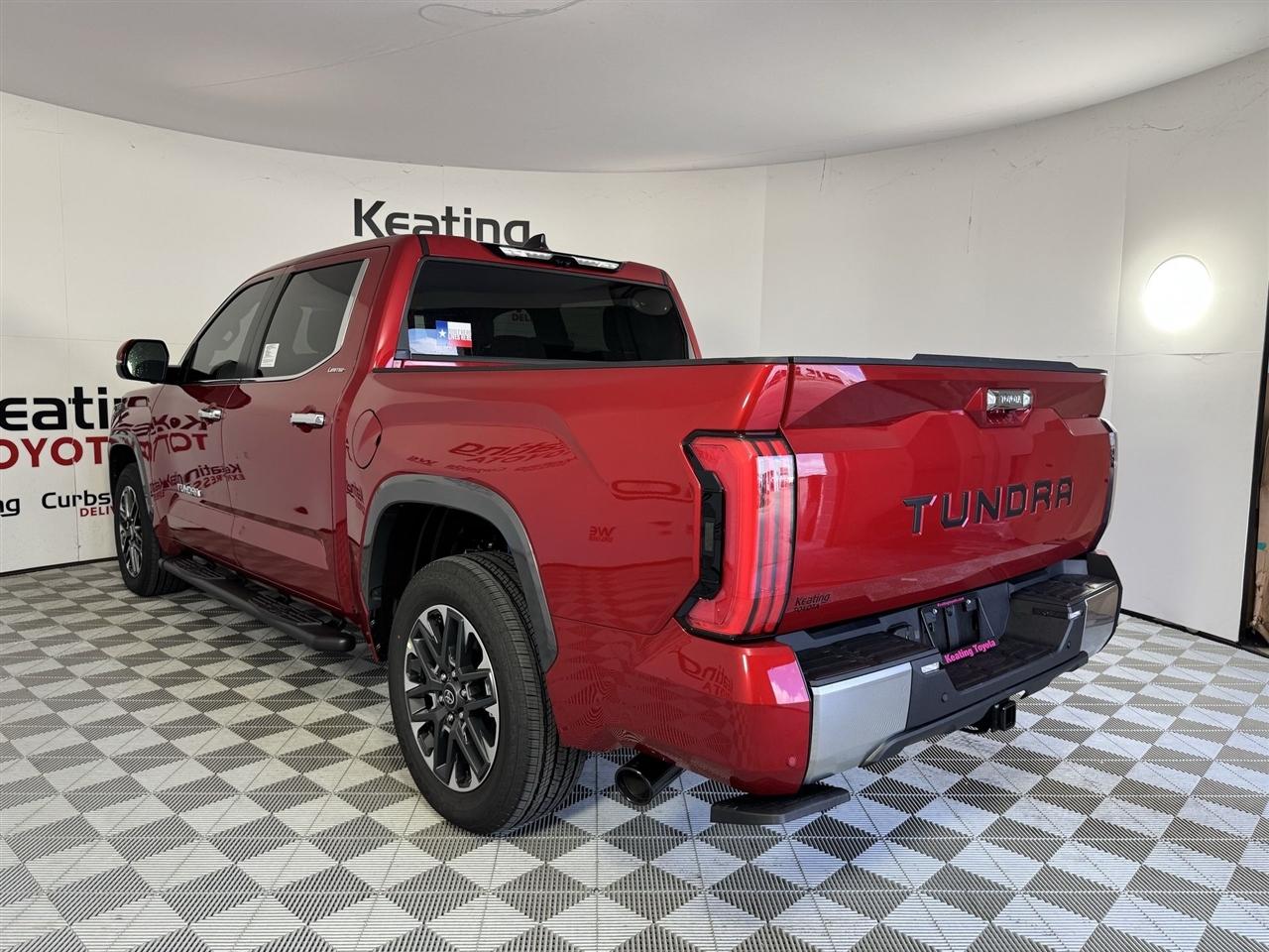 Toyota Tundra Limited Double Cab 2WD 2026
