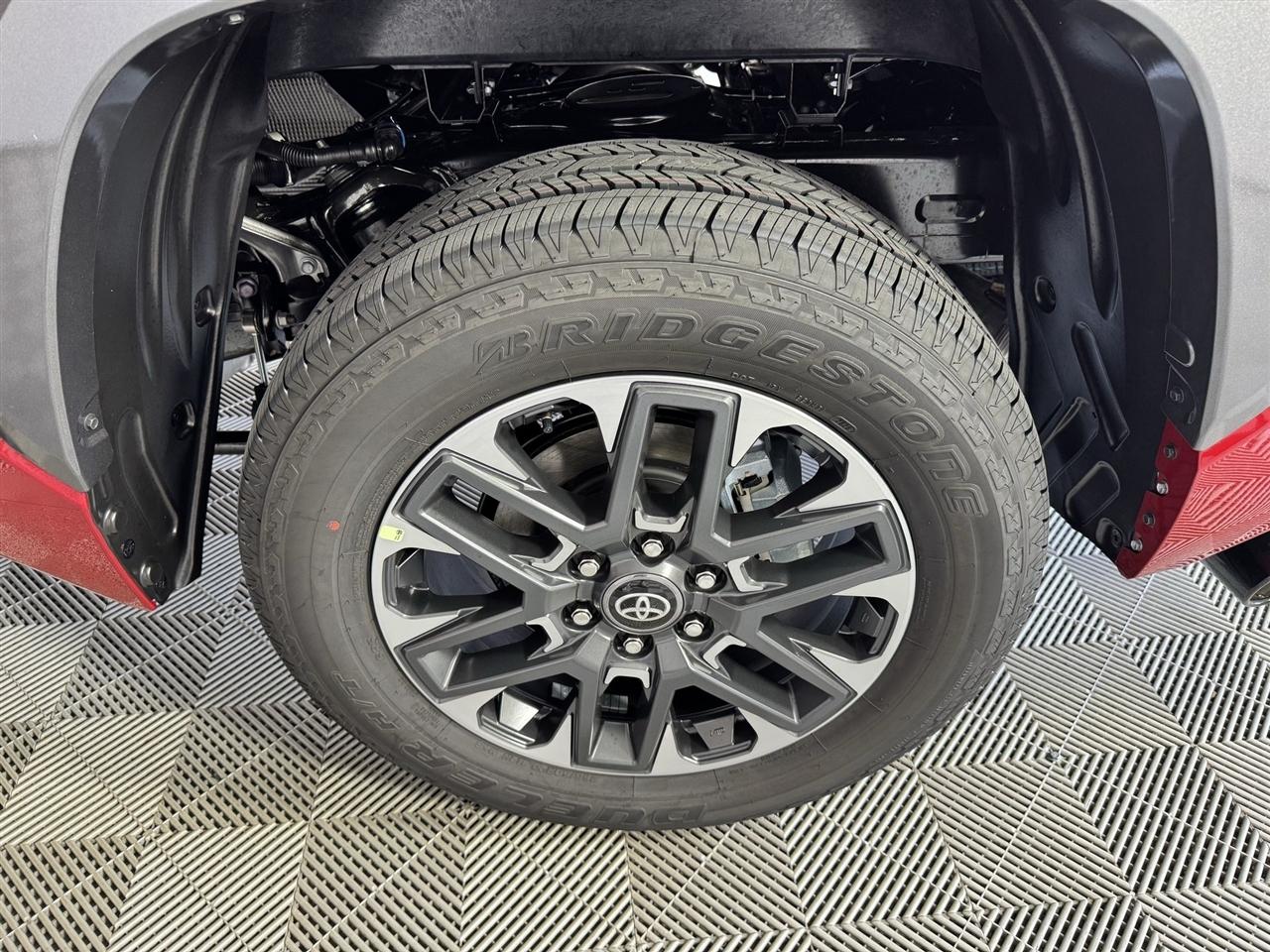 Toyota Tundra Limited Double Cab 2WD 2026