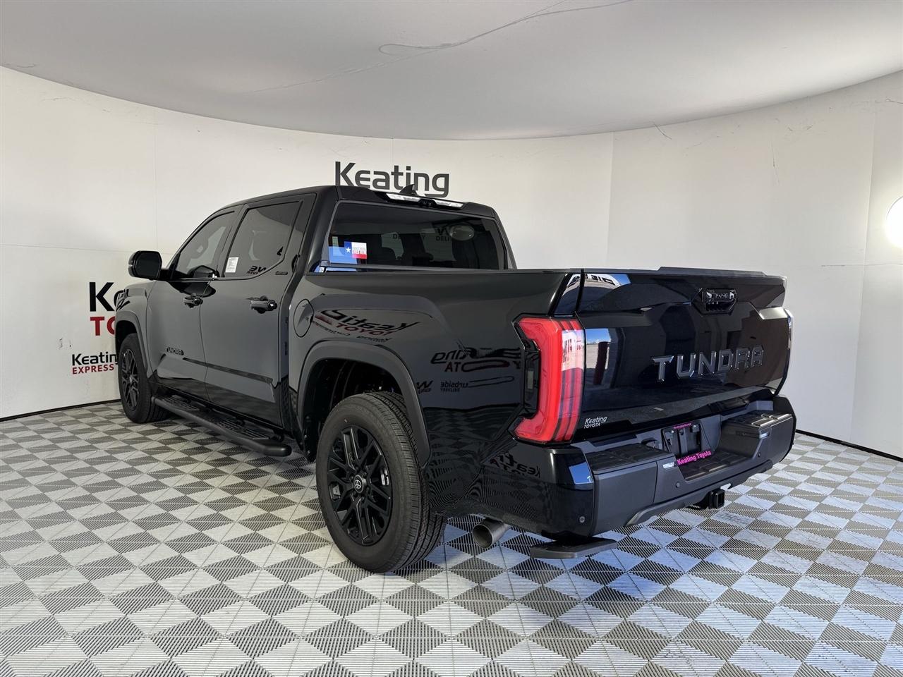 Toyota Tundra Limited CrewMax 2WD 2026
