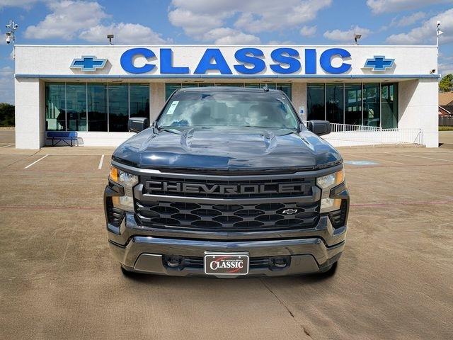 Chevrolet Silverado 1500 Custom Crew Cab 2WD 2024