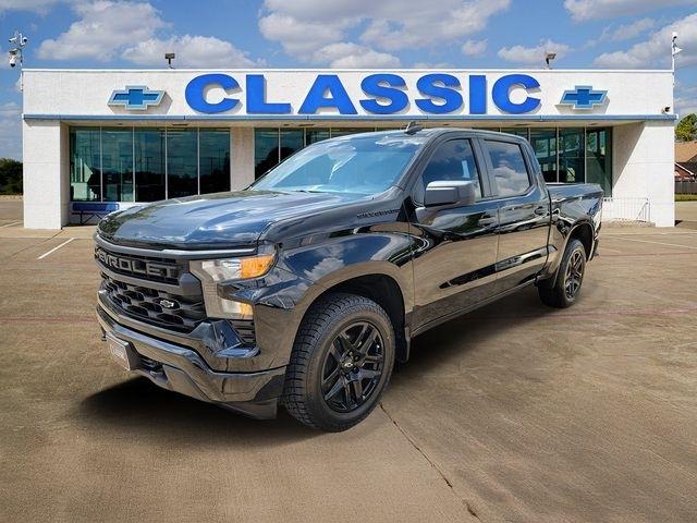 Chevrolet Silverado 1500 Custom Crew Cab 2WD 2024