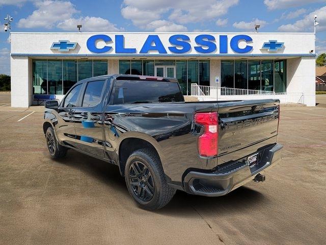 Chevrolet Silverado 1500 Custom Crew Cab 2WD 2024