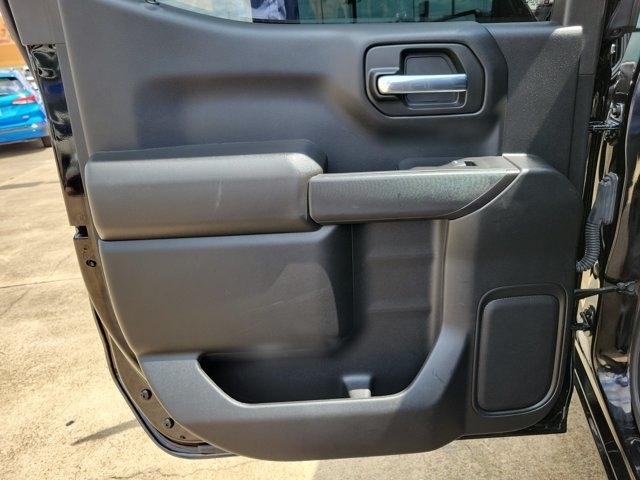 Chevrolet Silverado 1500 Custom Crew Cab 2WD 2024