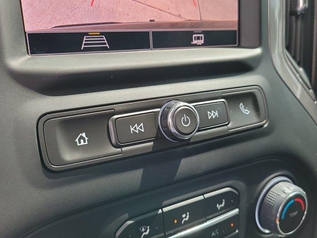 Chevrolet Silverado 1500 Custom Crew Cab 2WD 2024