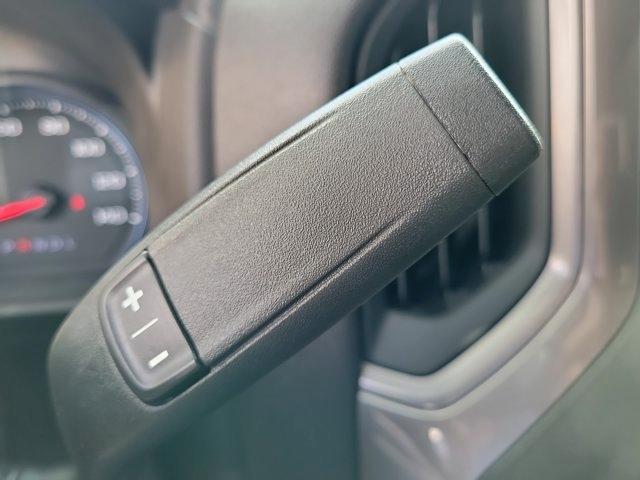 Chevrolet Silverado 1500 Custom Crew Cab 2WD 2024