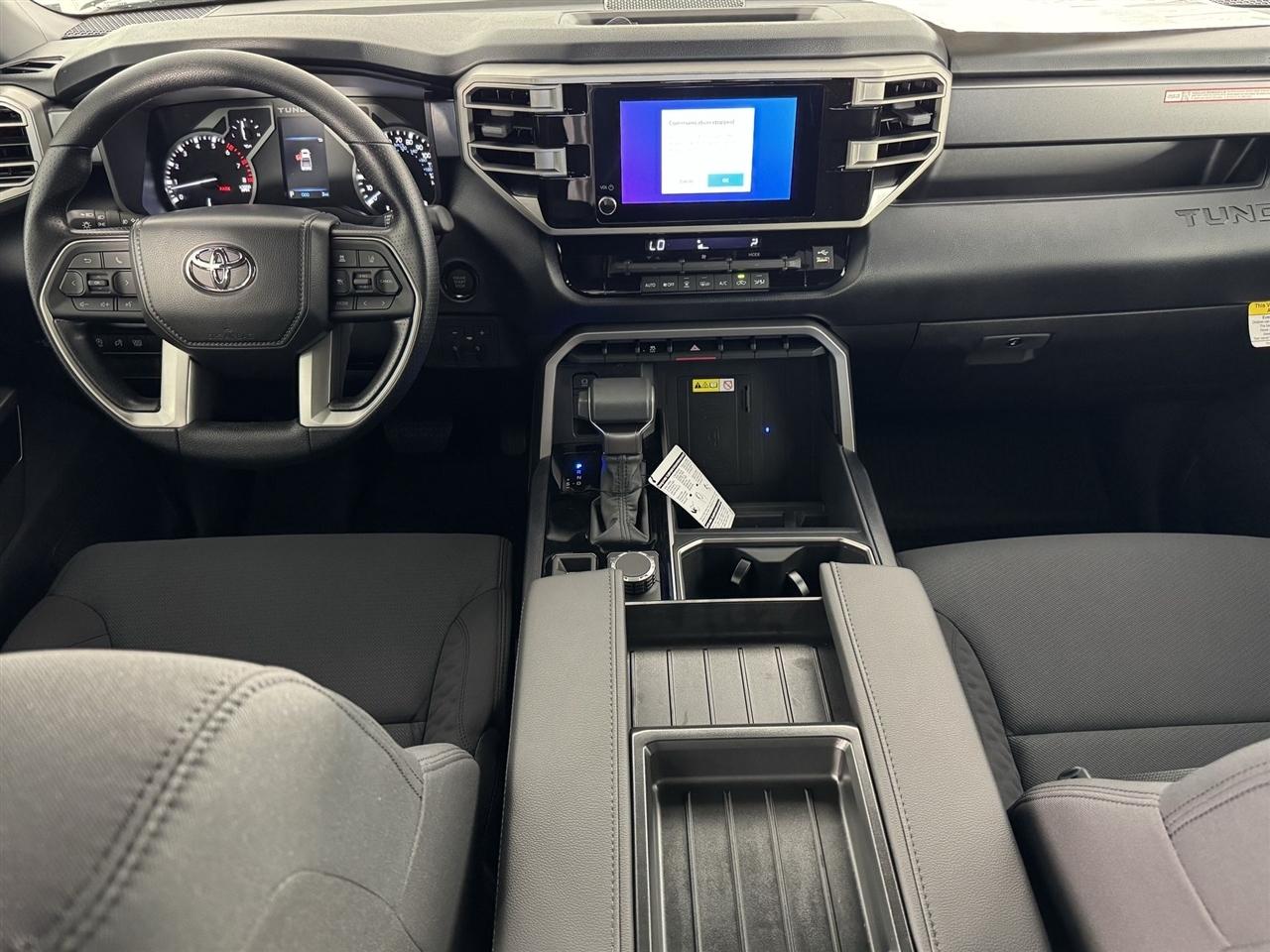 Toyota Tundra SR5 CrewMax 4WD 2026