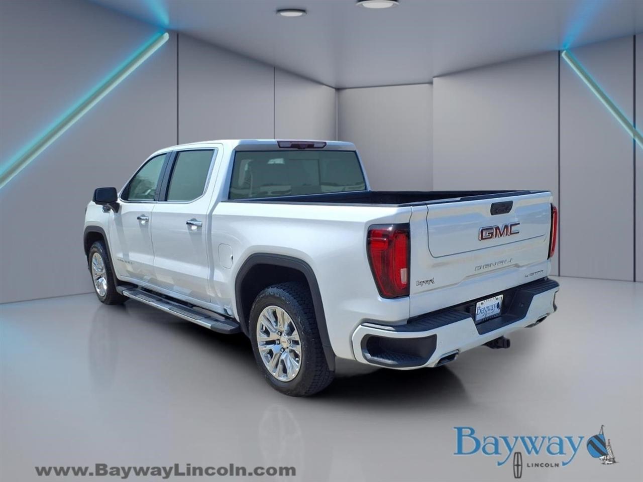 GMC Sierra 1500 Denali Crew Cab Short Box 4WD 2025
