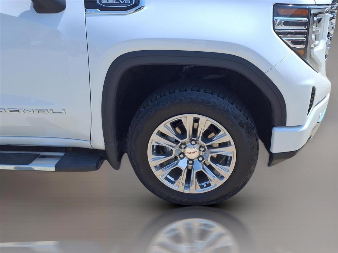 GMC Sierra 1500 Denali Crew Cab Short Box 4WD 2025