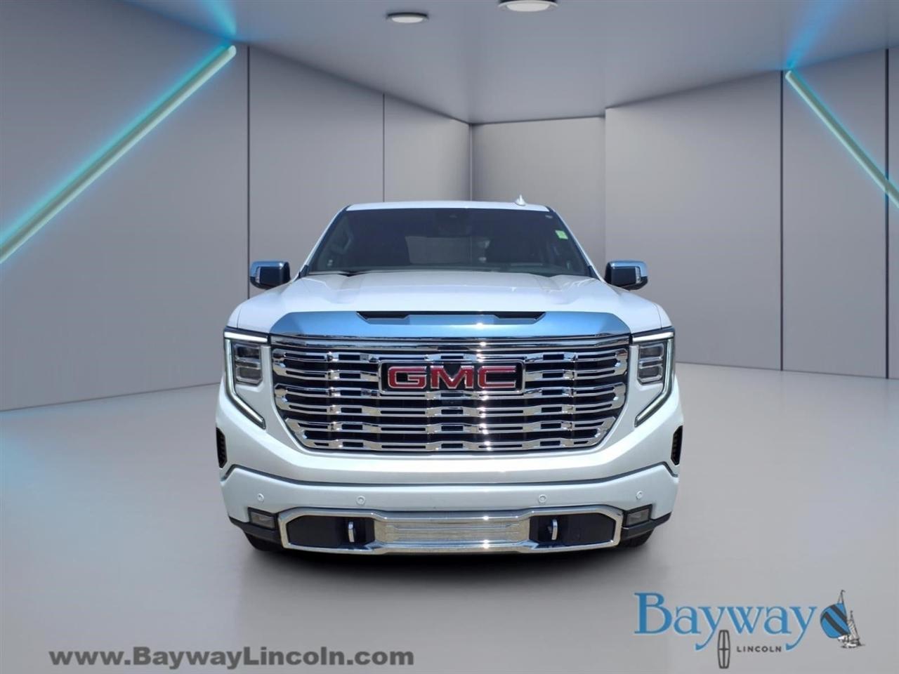 GMC Sierra 1500 Denali Crew Cab Short Box 4WD 2025