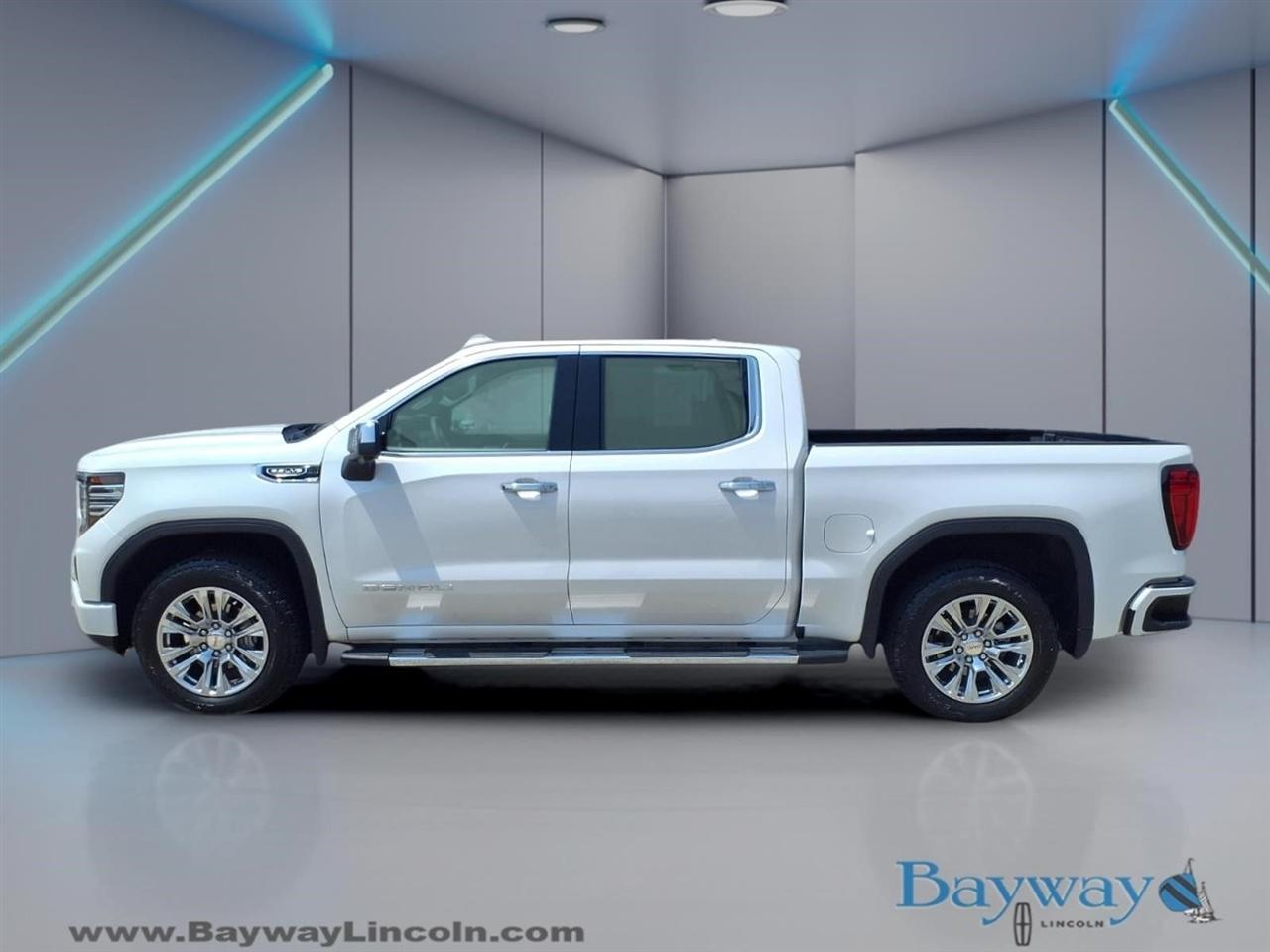 GMC Sierra 1500 Denali Crew Cab Short Box 4WD 2025