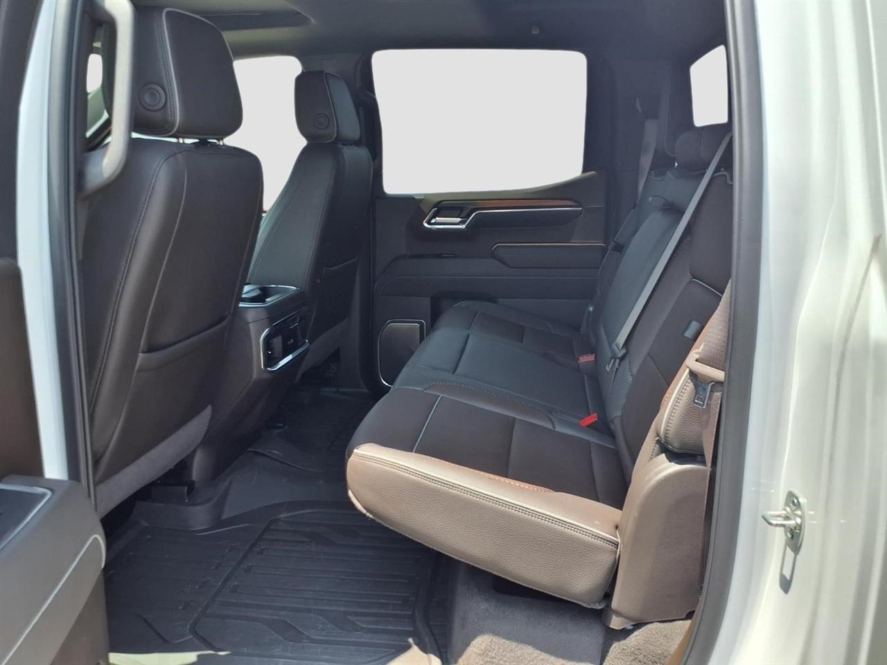 GMC Sierra 1500 Denali Crew Cab Short Box 4WD 2025