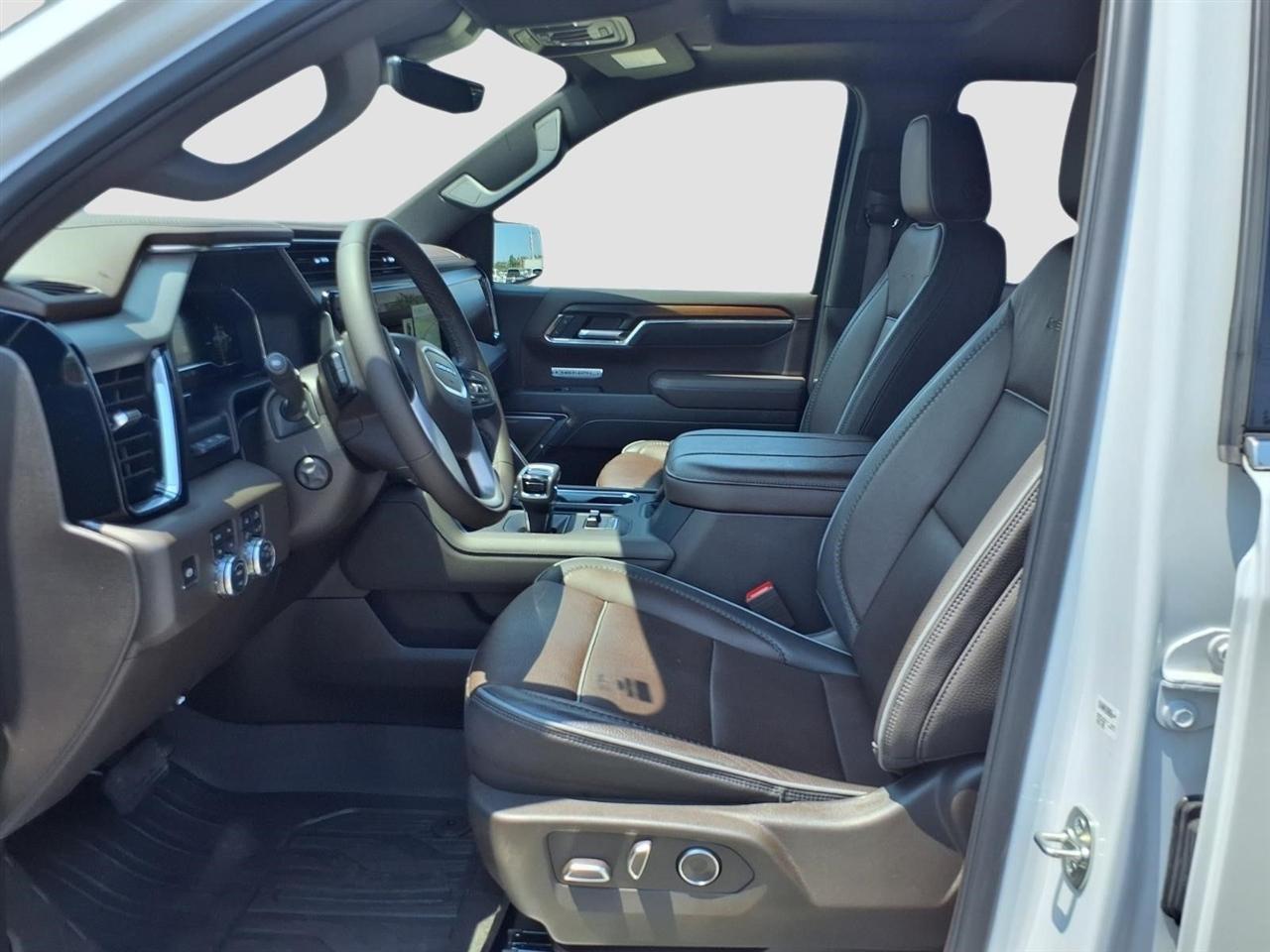 GMC Sierra 1500 Denali Crew Cab Short Box 4WD 2025