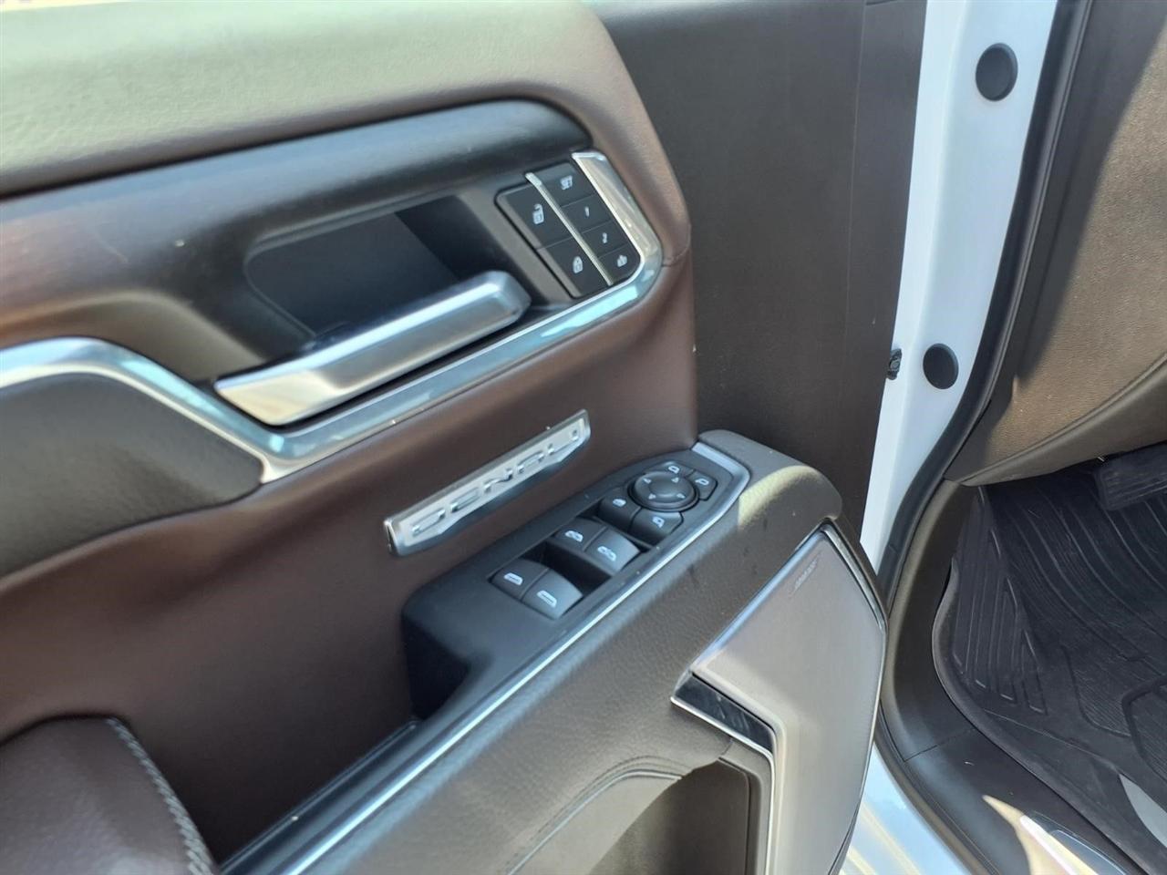 GMC Sierra 1500 Denali Crew Cab Short Box 4WD 2025