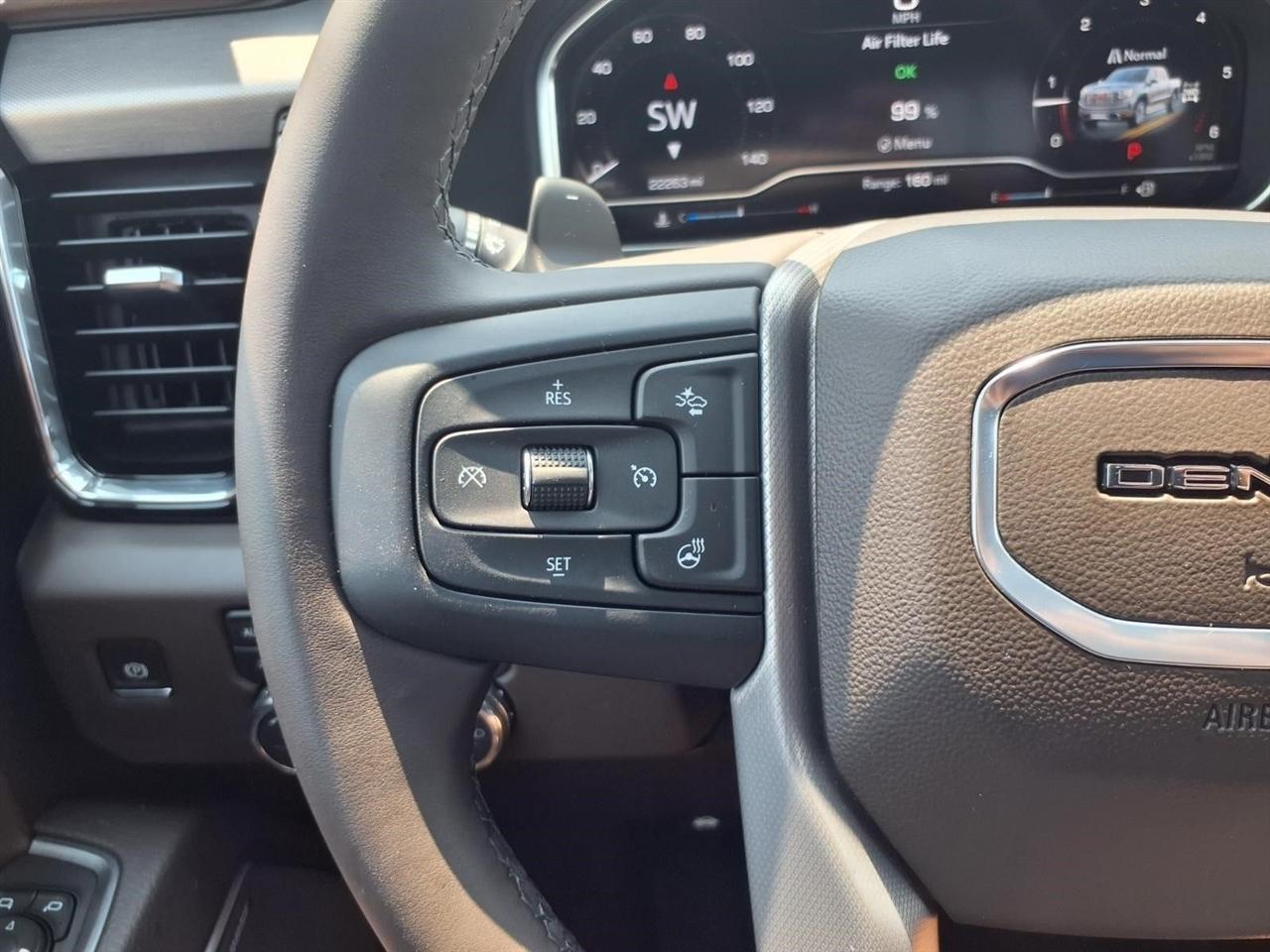 GMC Sierra 1500 Denali Crew Cab Short Box 4WD 2025