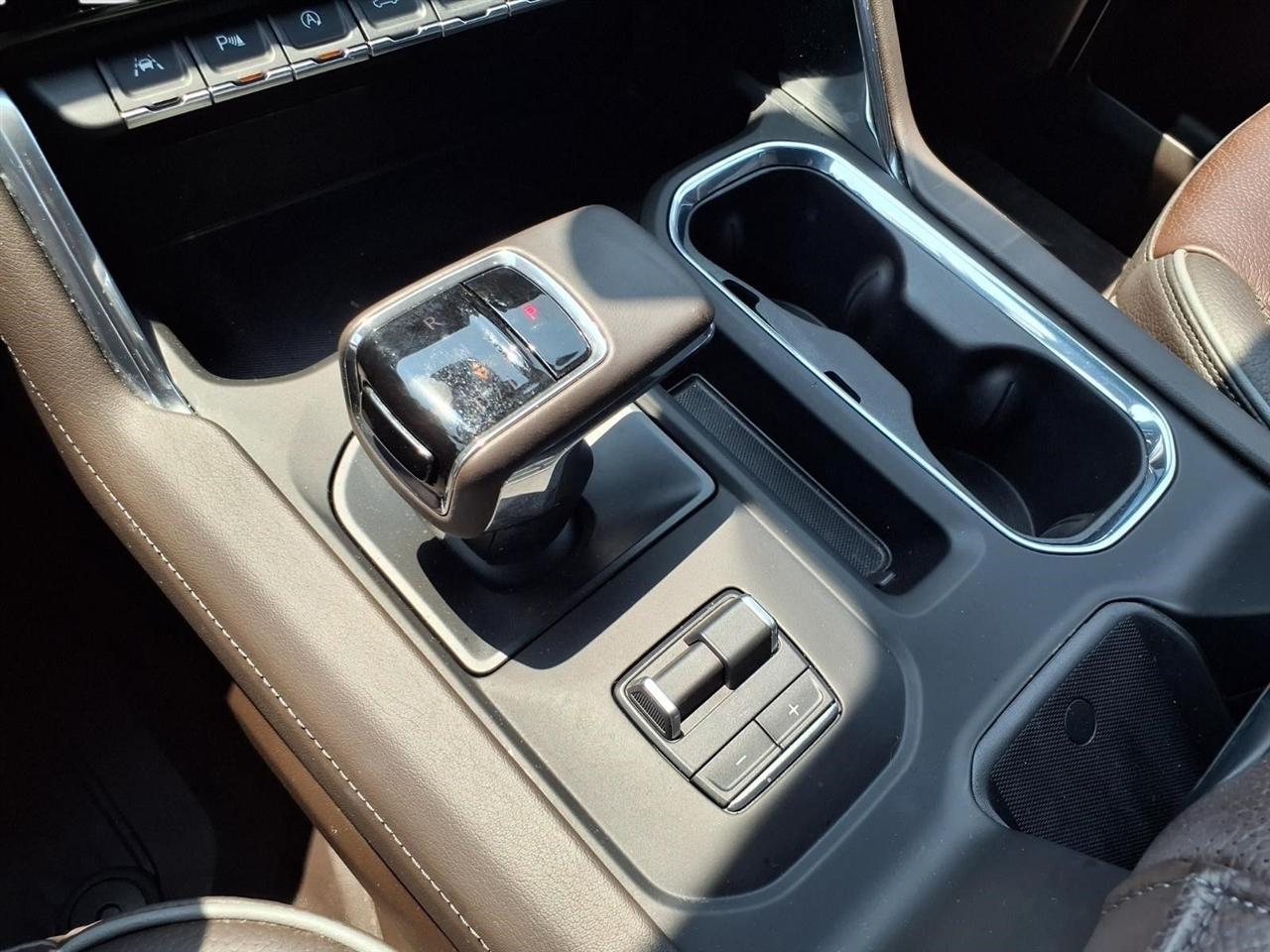 GMC Sierra 1500 Denali Crew Cab Short Box 4WD 2025